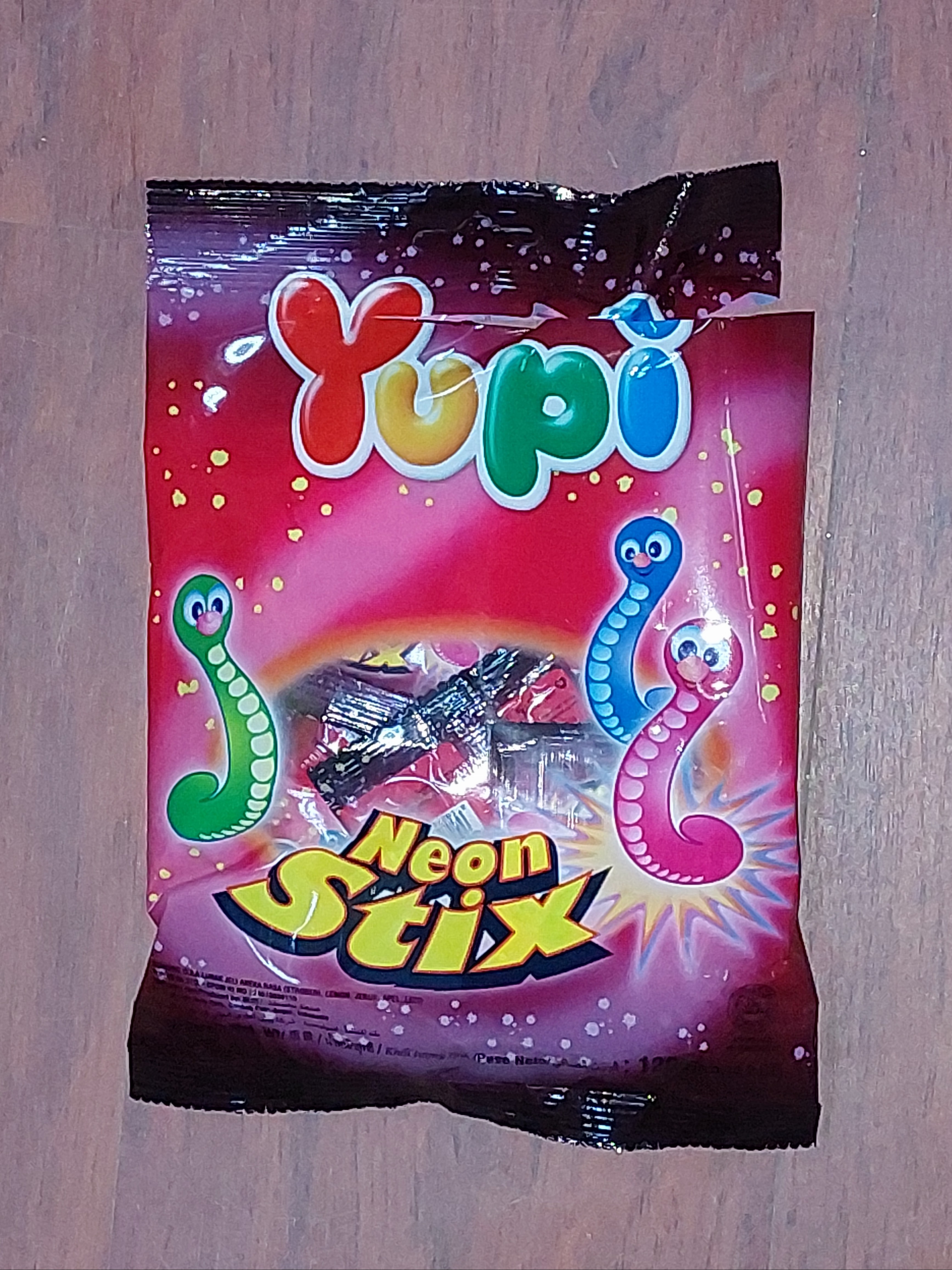 [ 120g x 6 packs ] Yupi Neon Worm [ Est. 10 small Sachets per pack ]