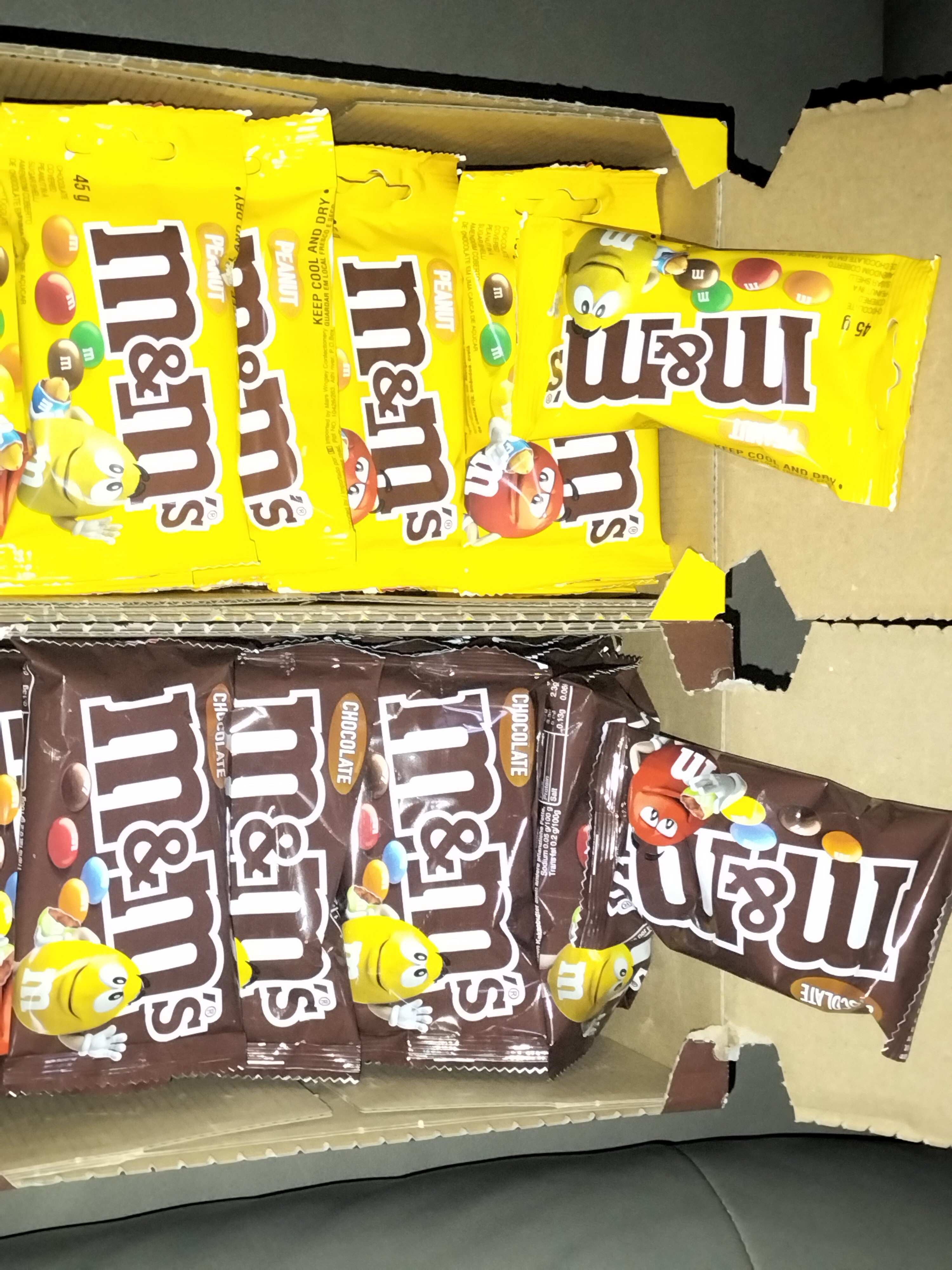 [ 45g x 24pkts ] M&M Milk Chocolate / Peanut